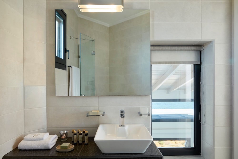 Eleia Seafront Villas 45/50