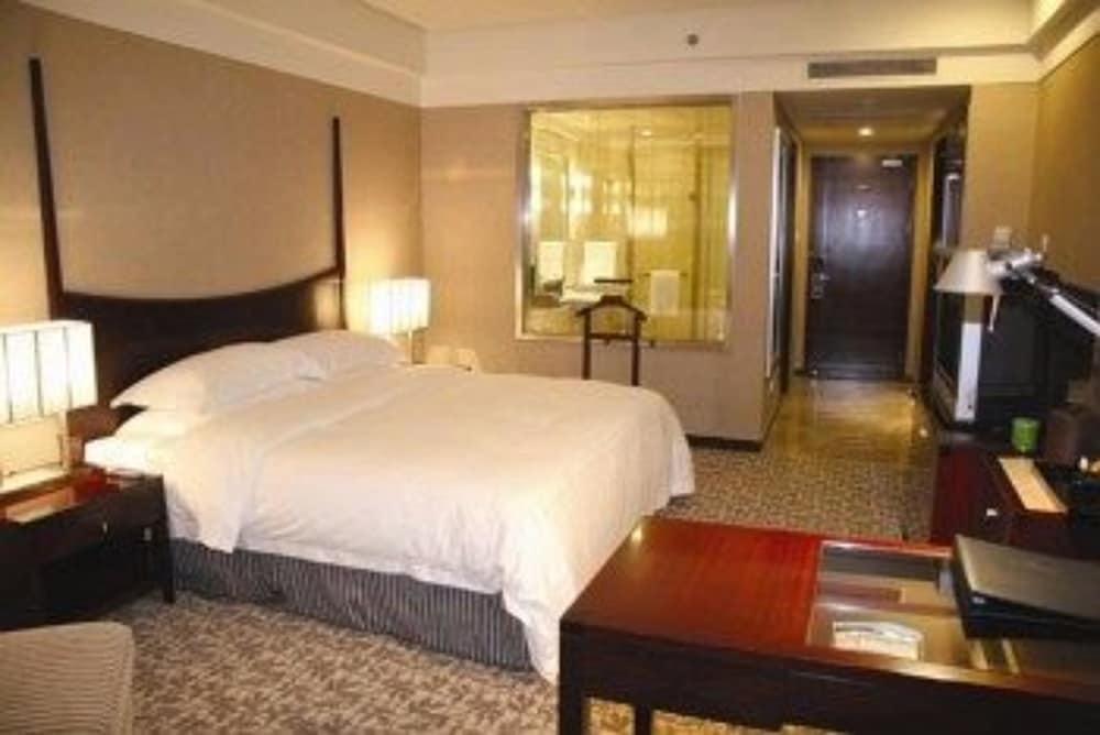 RuiWan New Century Hotel Tianjin 9/36
