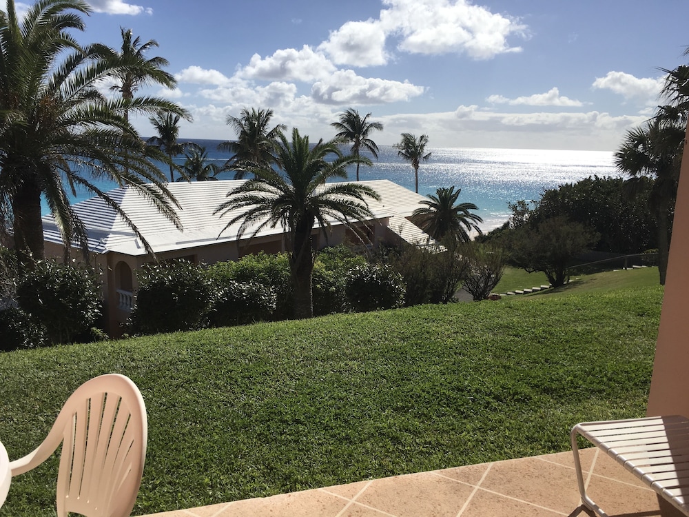 Coco Reef Bermuda 35/62