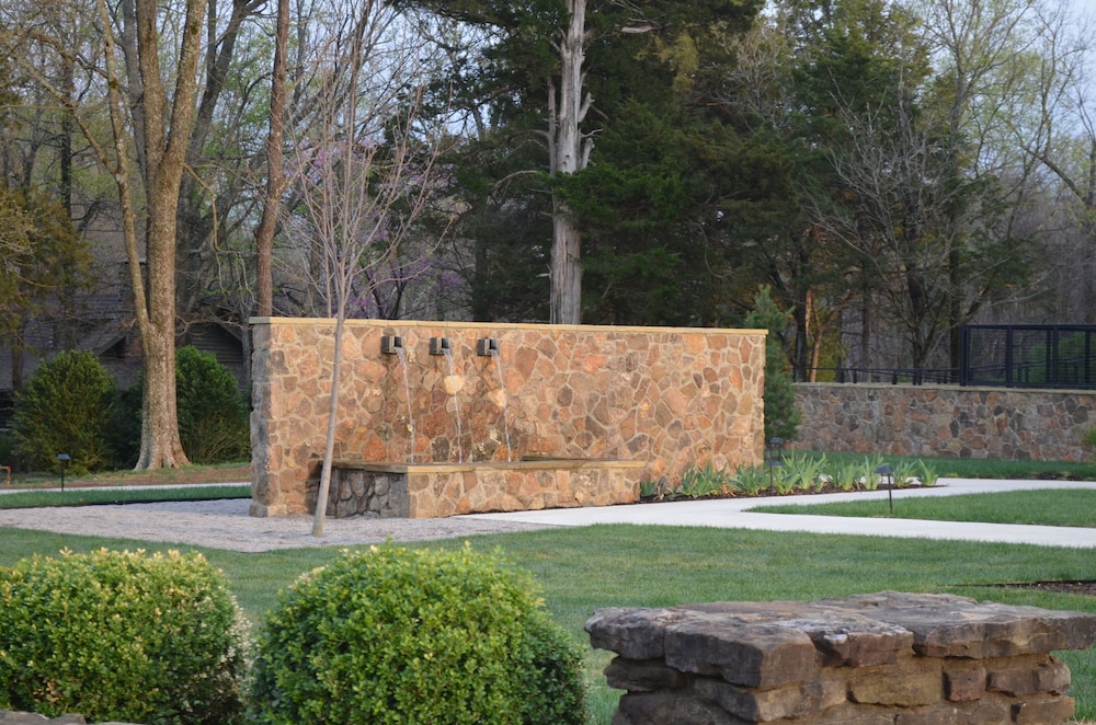 Pratt Place Inn and Barn 47/50