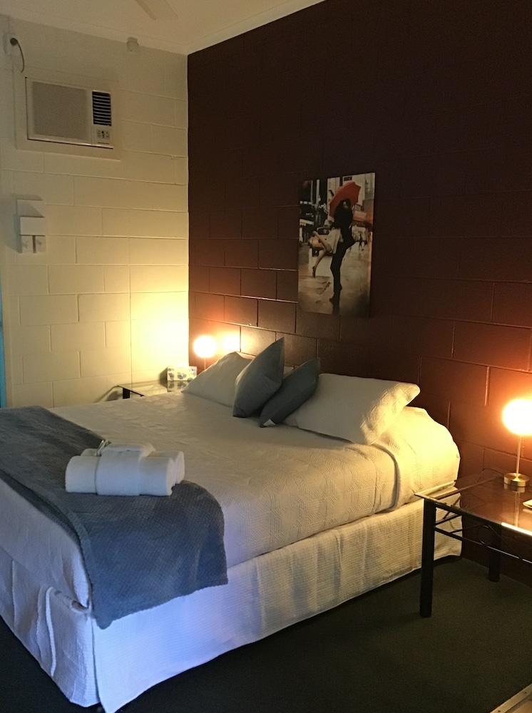 Harbour Lodge Motel Gladstone 8/31