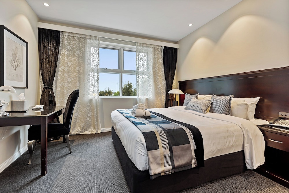 International Hotel Wagga Wagga 23/66