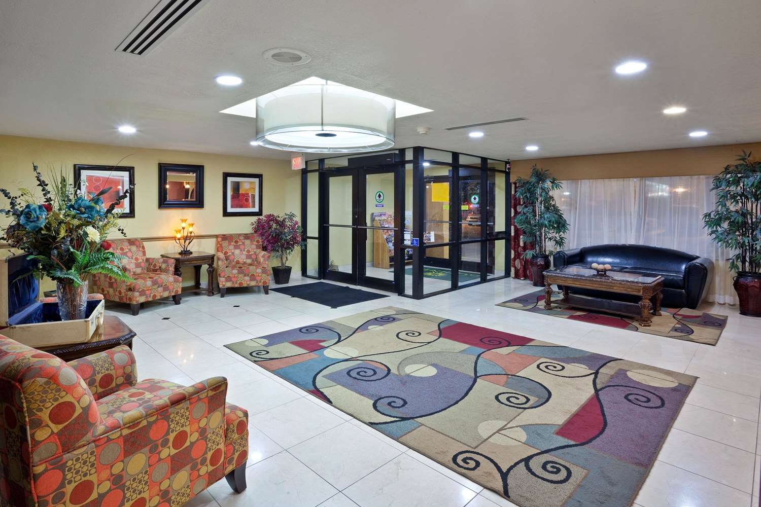 La Quinta Inn Suites Salina 9/57