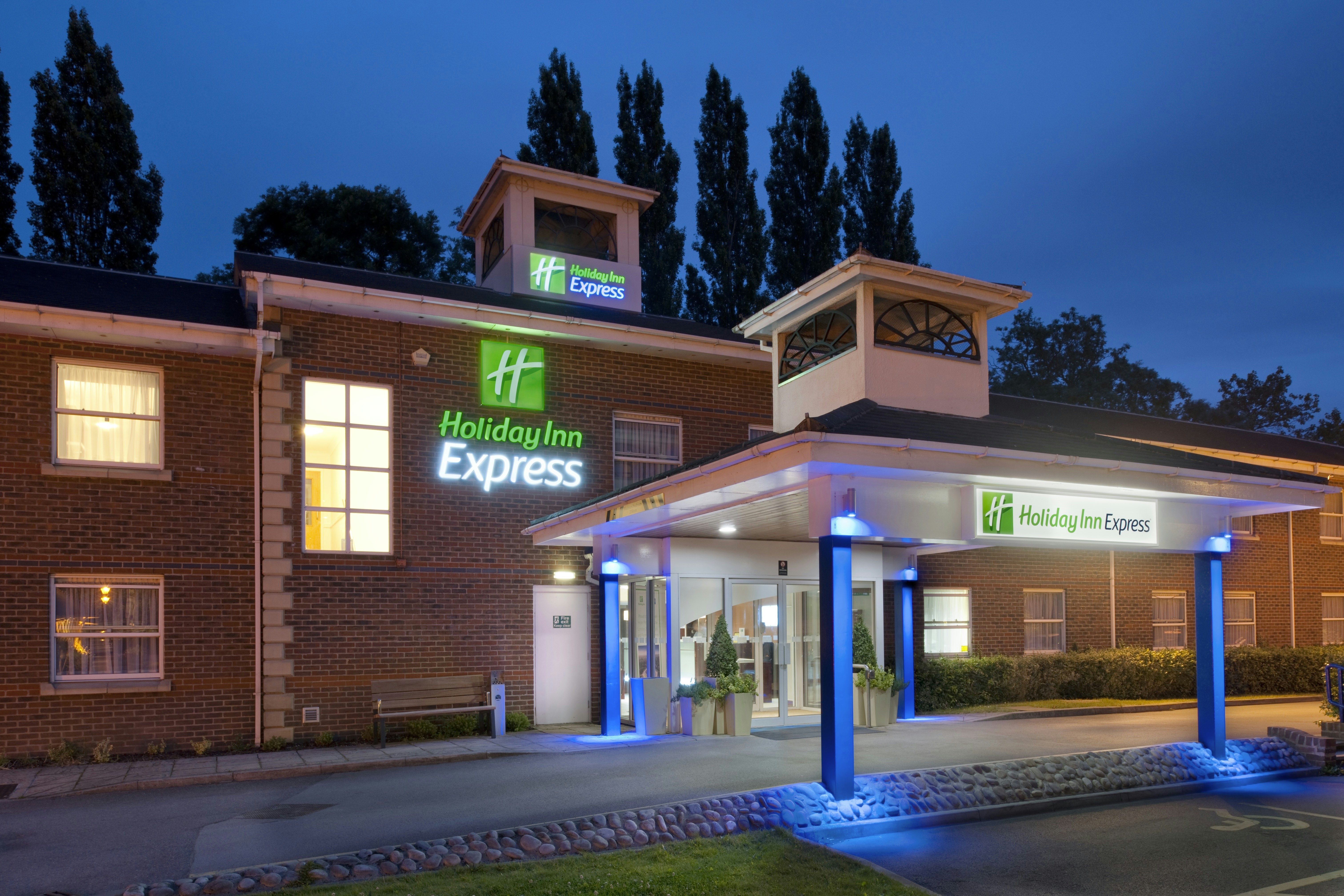 Holiday Inn Express Leeds East 1/32