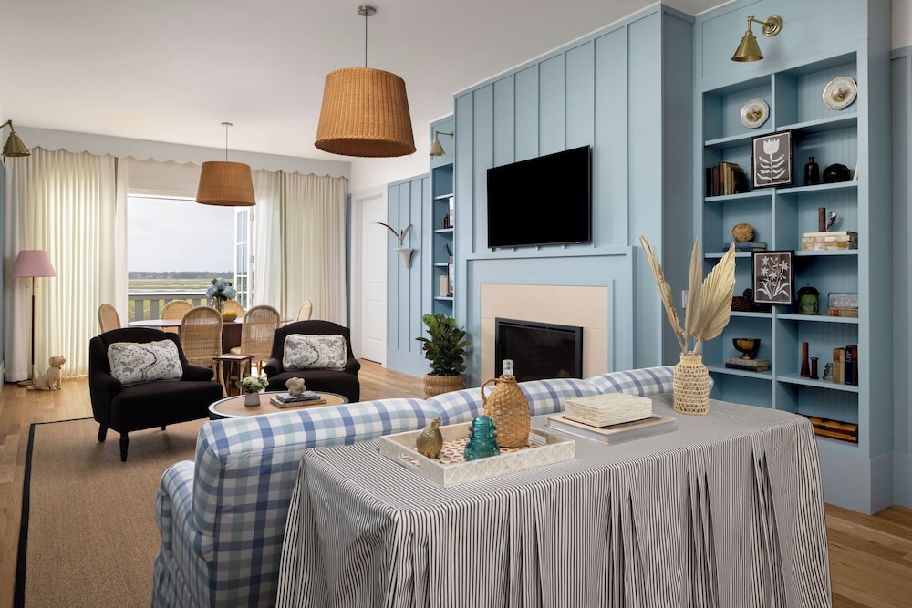 The Dunlin, Auberge Collection 31/50
