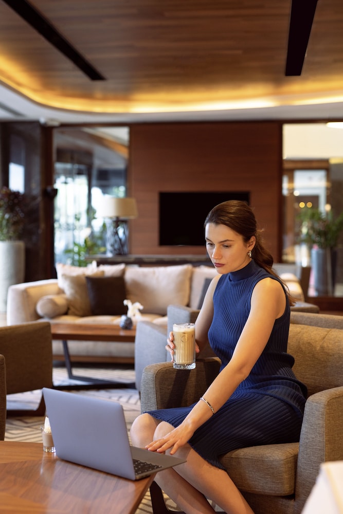 Movenpick Hotel Istanbul Golden Horn 61/89