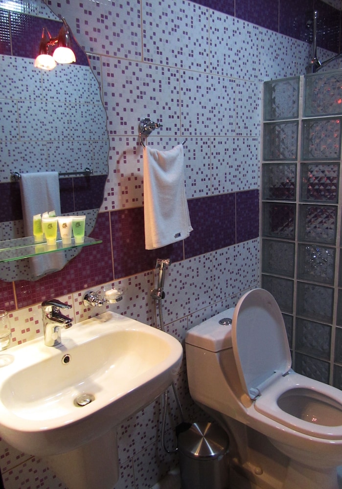 فندق جي دبليو إن(Jw Inn Hotel) 34/35