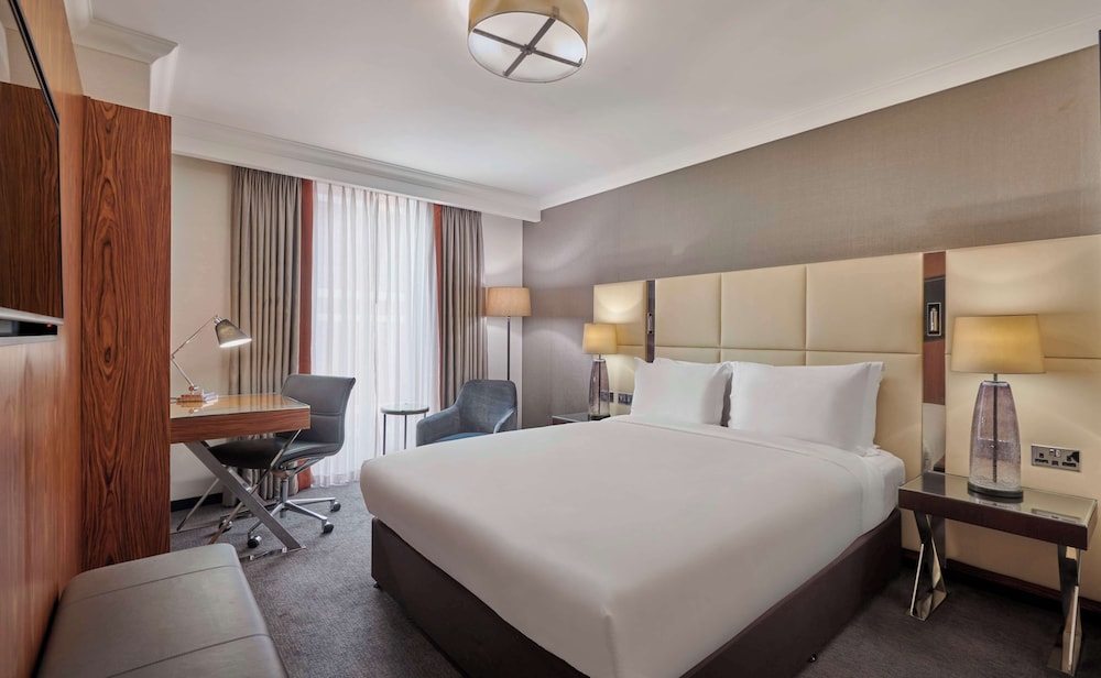 ROOM, KING BED, COURTYARD VIEW, HIGH FLOOR