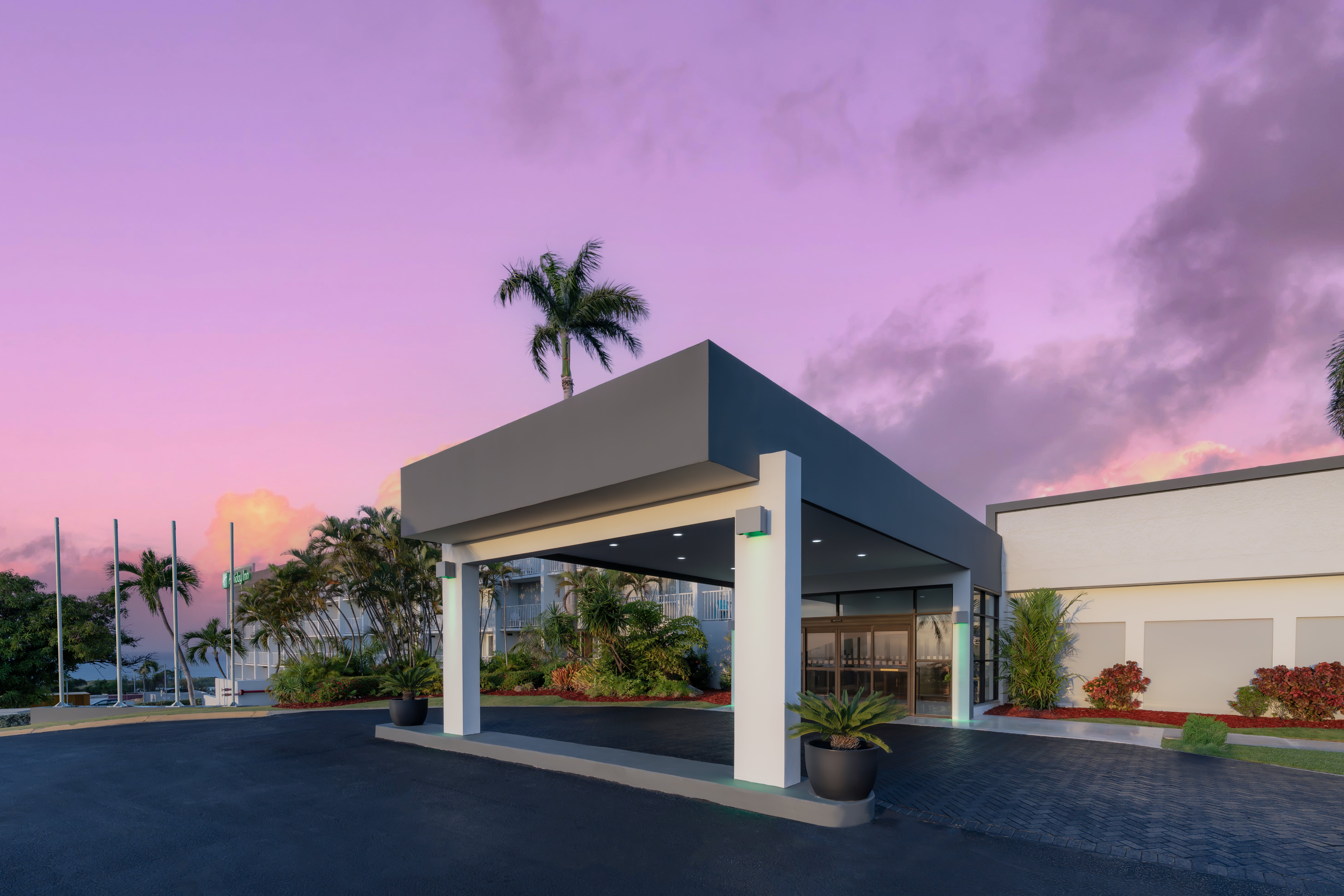 Holiday Inn Ponce And Tropical Casino 4/50