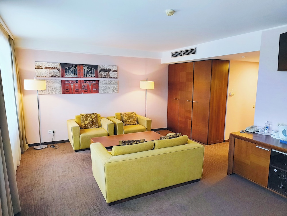 Mercure Marijampole 40/55