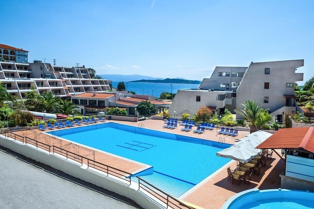 Xenios Theoxenia Hotel 8/55