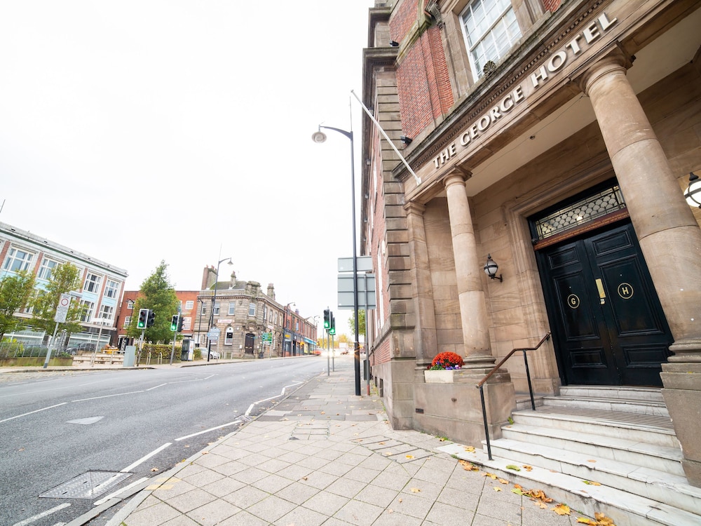 George Hotel Burslem Stoke-on-Trent 39/42