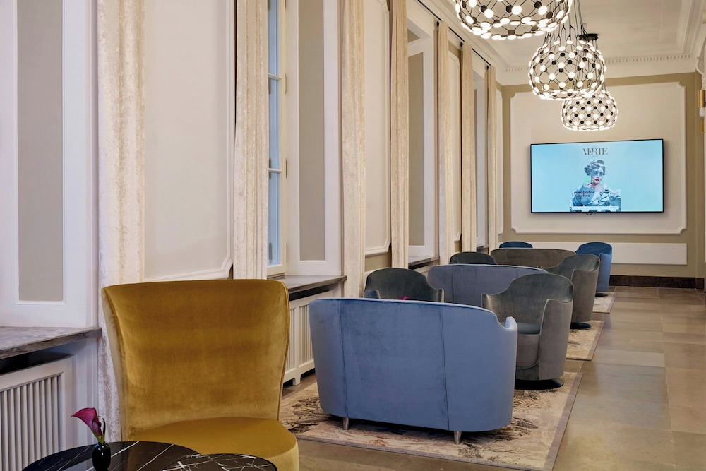 Hotel Verte, Warsaw, Autograph Collection 38/50