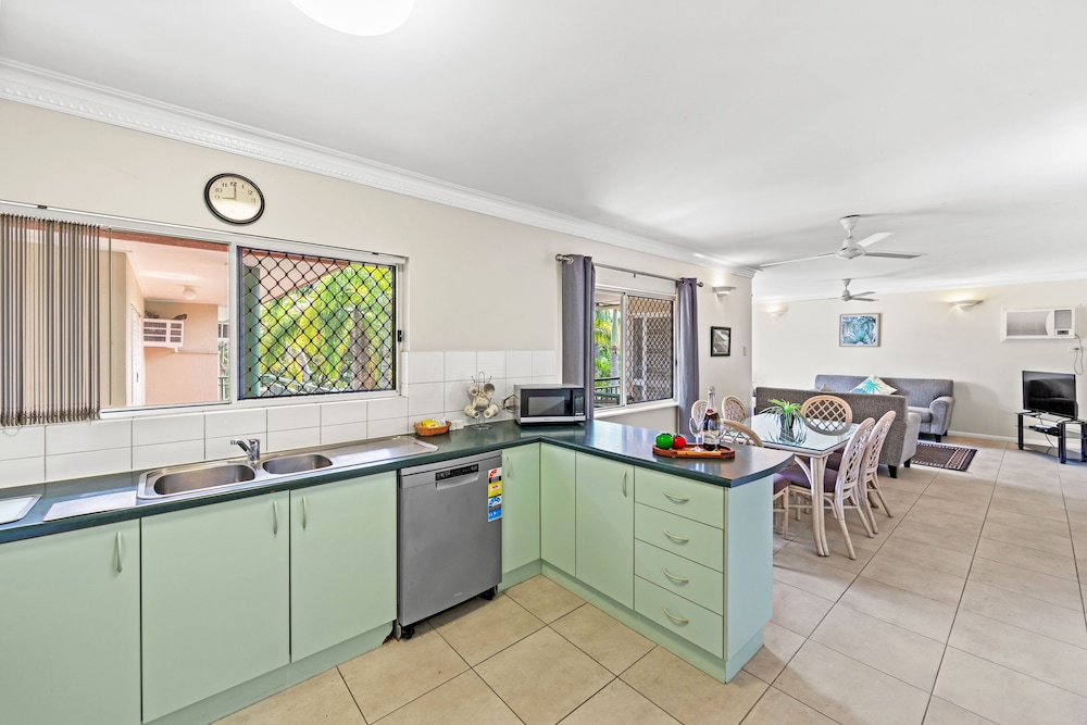 KOALA COURT HOLIDAY APARTMENTS 9/68