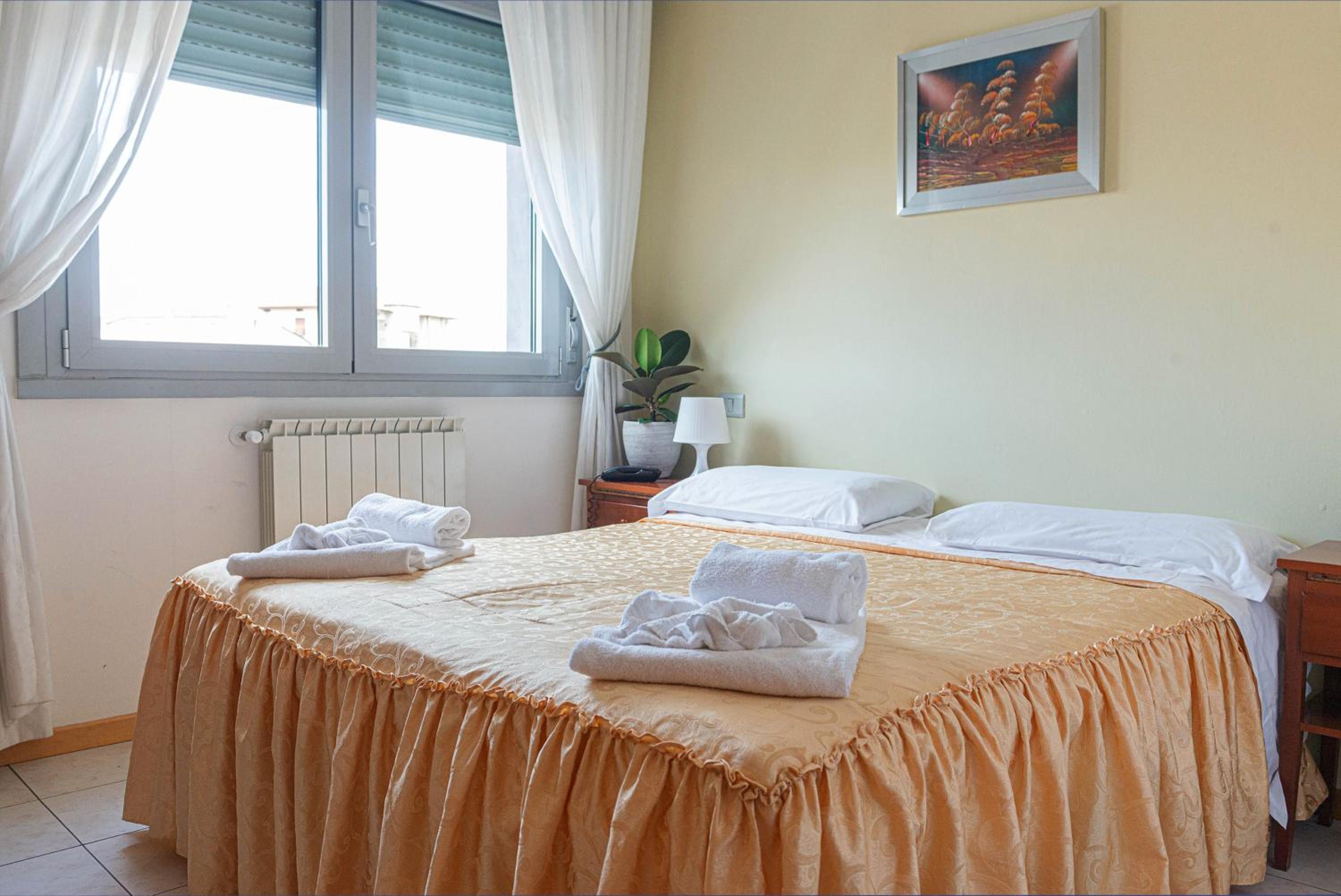 1 BEDROOM, APARTMENT