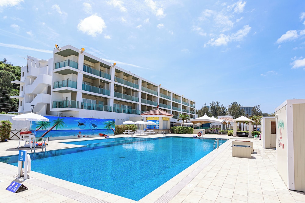 OKINAWA KARIYUSHI LCH.RESORT on The Beach 5/50