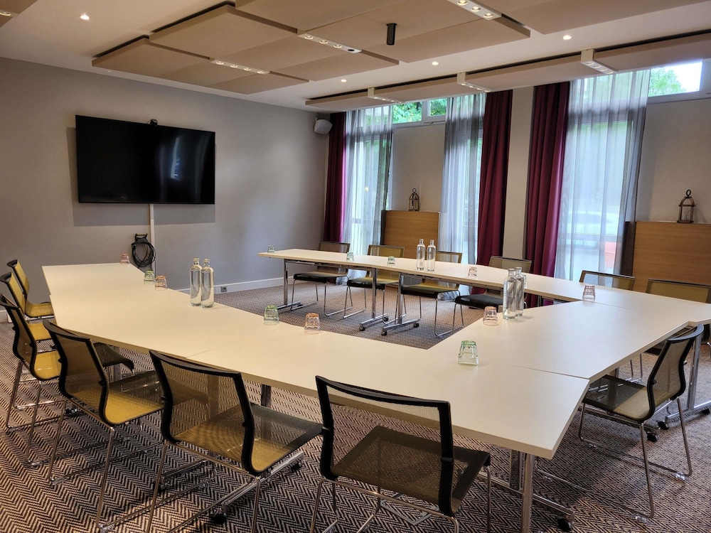 NOVOTEL EVRY COURCOURONNES 35/47