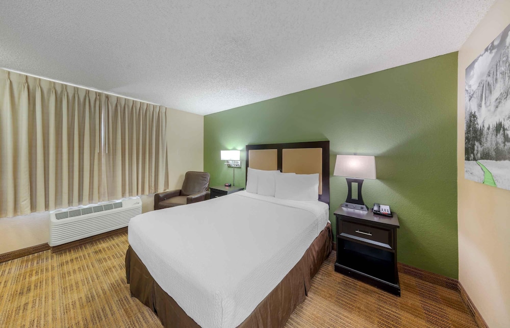 Extended Stay America Suites Los Angeles Arcadia 17/51