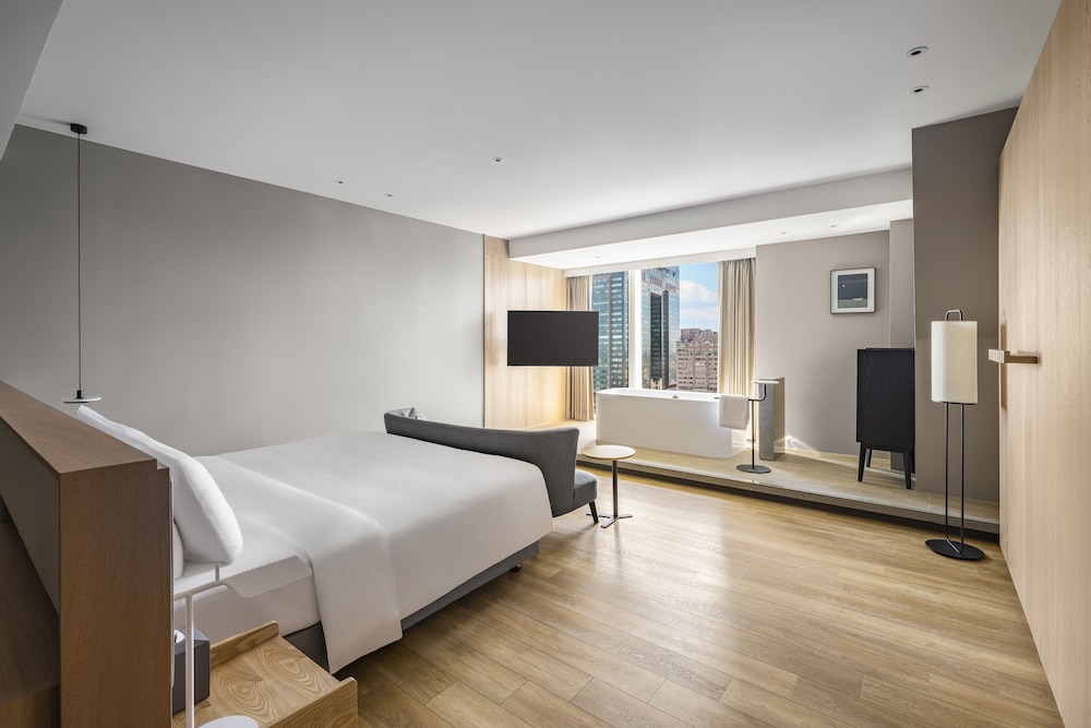 TAI Urban Resort 5/48