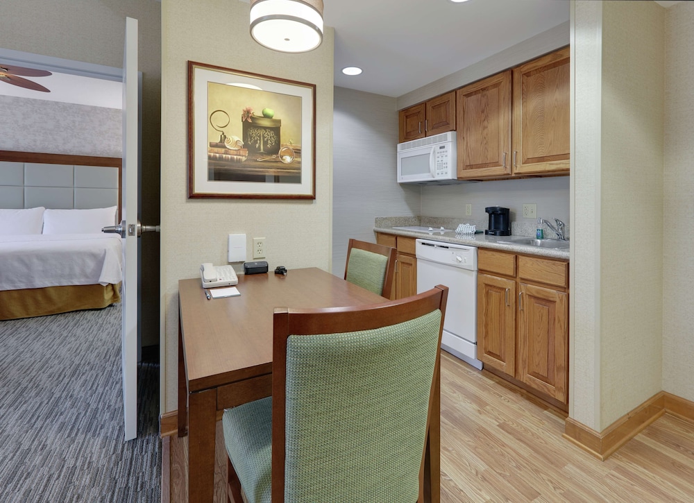 Homewood Suites by Hilton Hagerstown 38/44