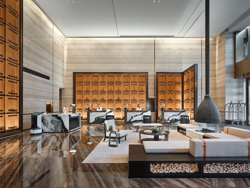 Crowne Plaza Hohhot City Center 61/76
