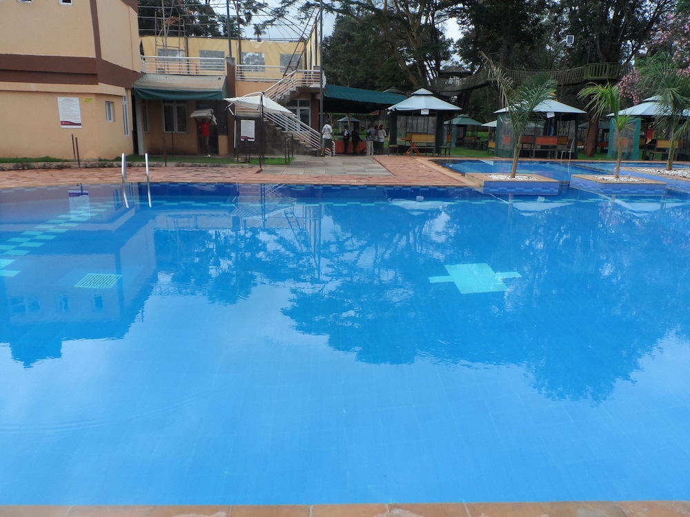 Elysian Resort 43/46