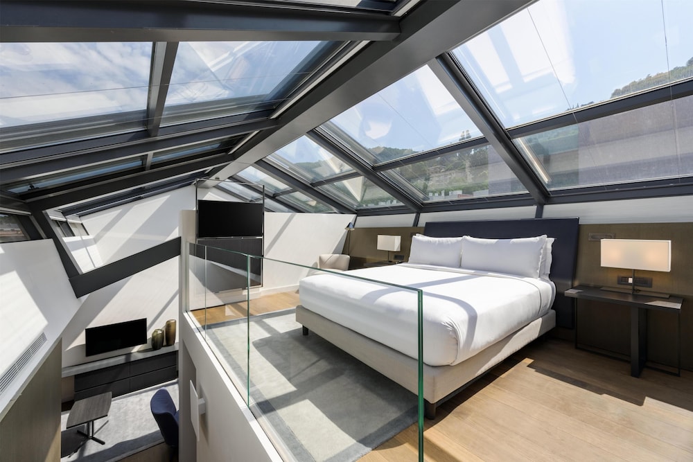 Family Suite, Loft, King Bed