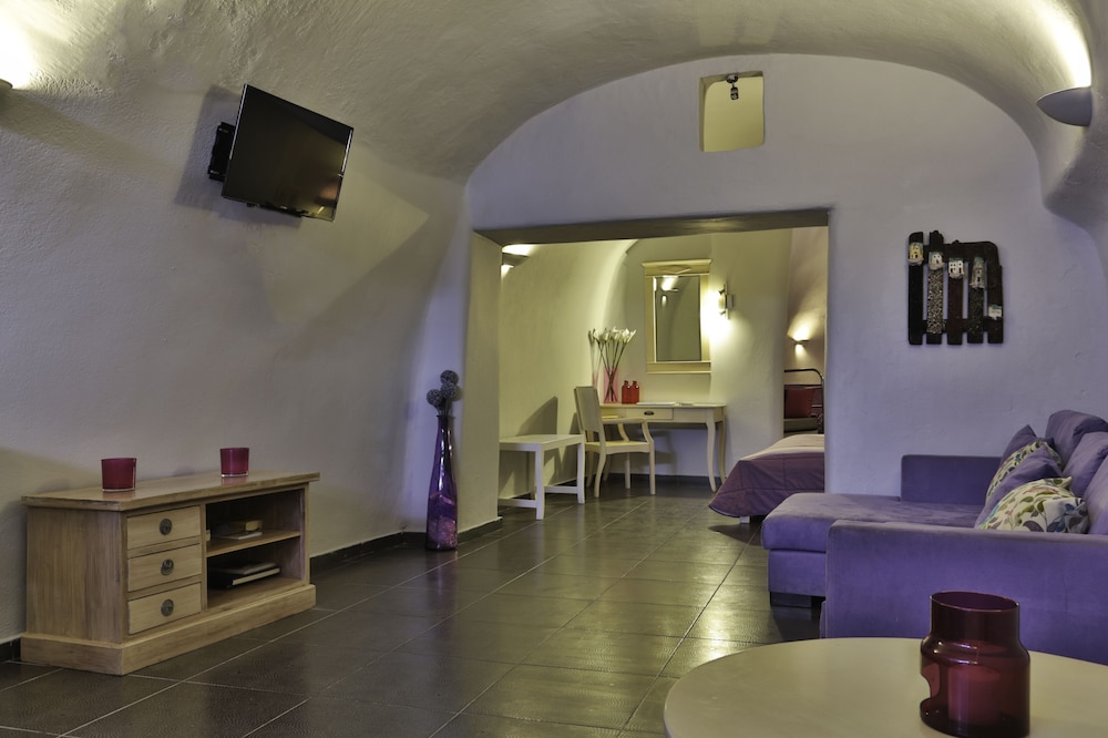 Aroma Suites 42/65