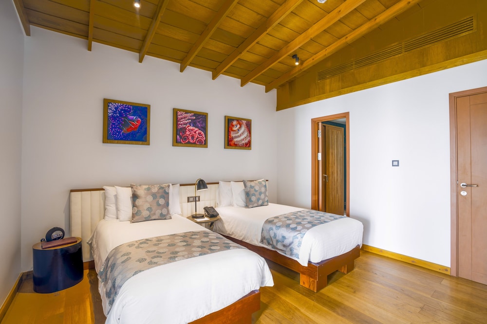 Beach Villa, Family, King and Twin Beds, with Pool