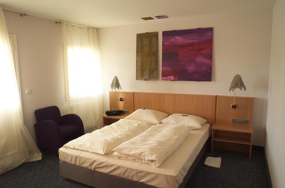 COMFORT, DOUBLE BED