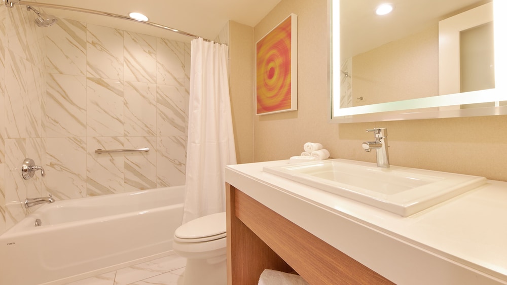 Tropicana Atlantic City - A Caesars Rewards Destination 58/59