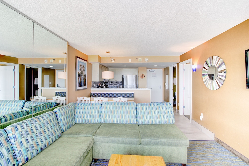 Boardwalk Resort And Villas 19/57