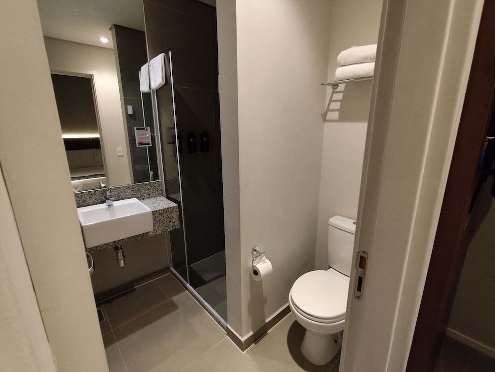 BEST GUEST HOTEL 71/72