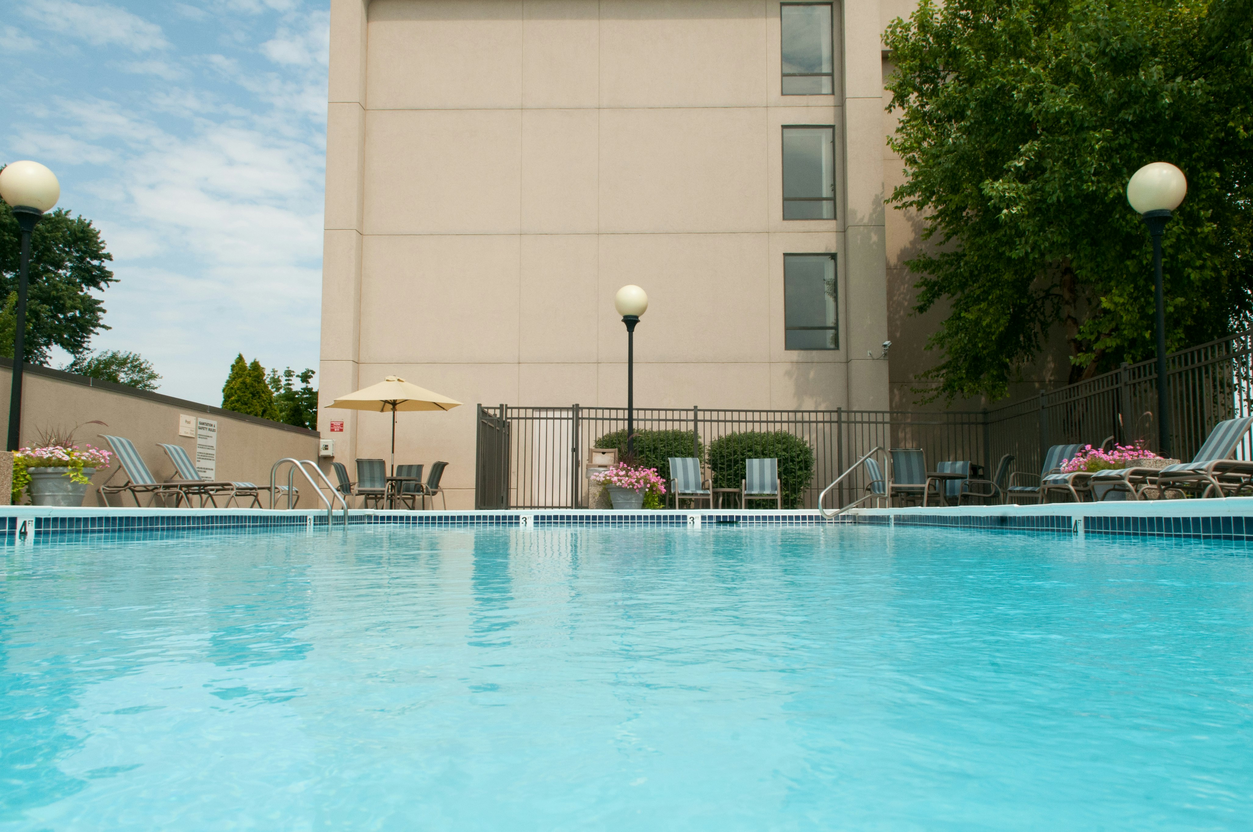 Hampton Inn Clarksville 58/60