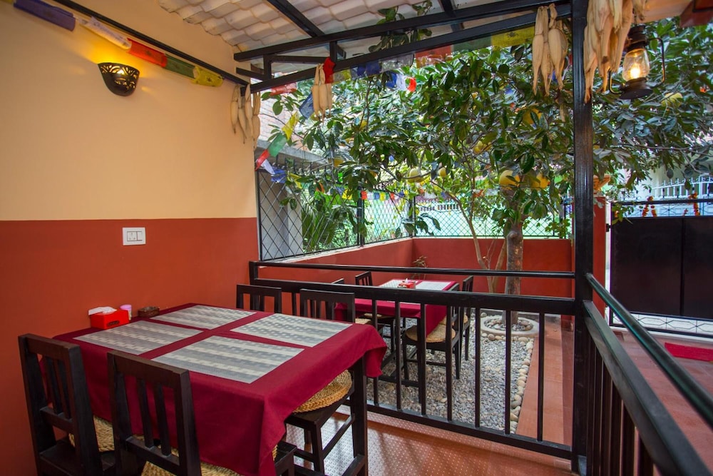 Gurung's Home 30/50