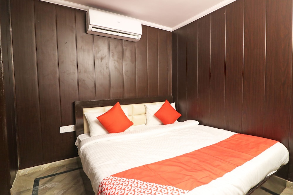 Oyo 15763 Hotel Grand Inn 10/19