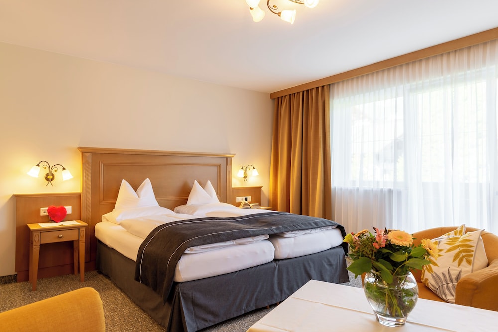JUNIOR SUITE, MOUNTAIN VIEW, BALCONY