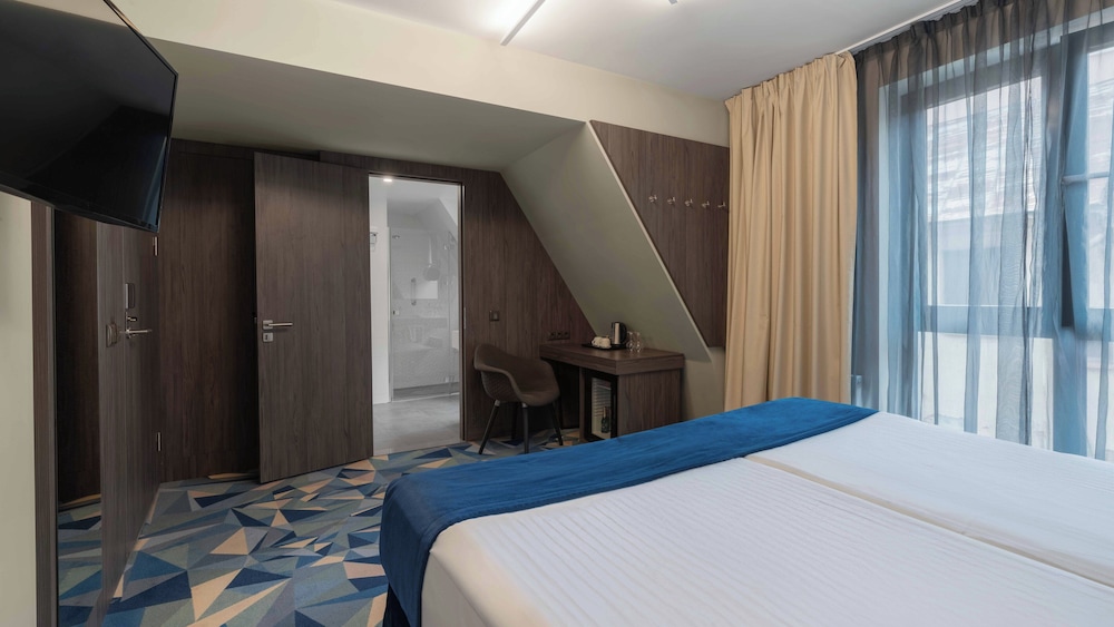 Standard, Single, Queen Bed, Wellton Riverside SPA Hotel 5/9
