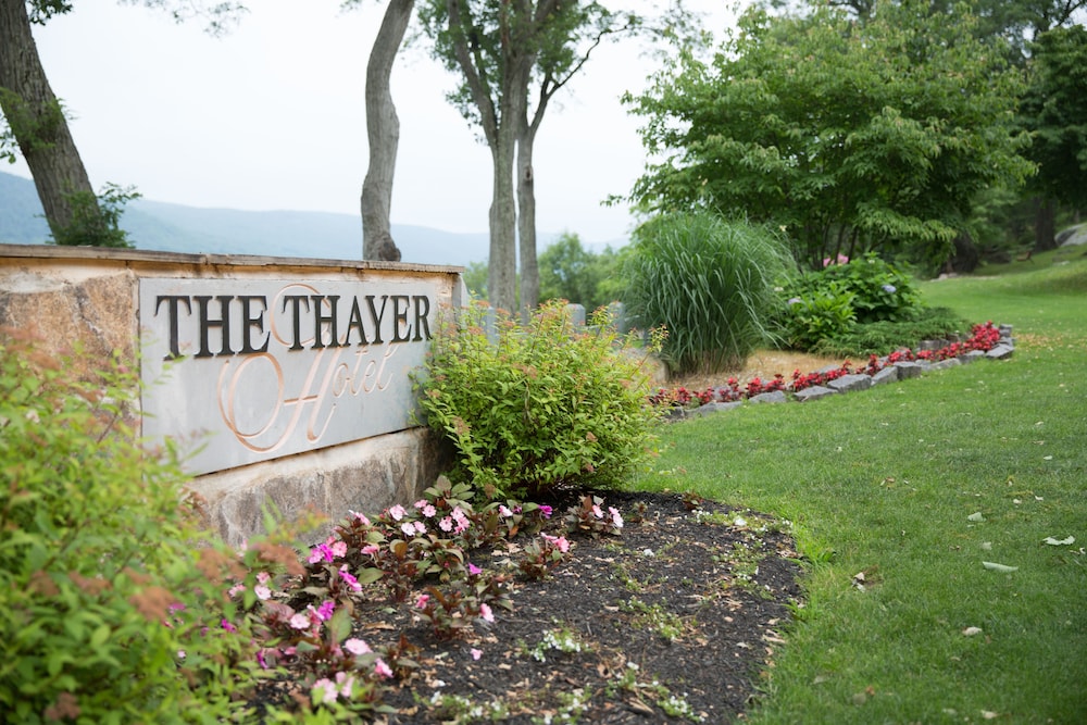 The Thayer Hotel At West Point 57/62