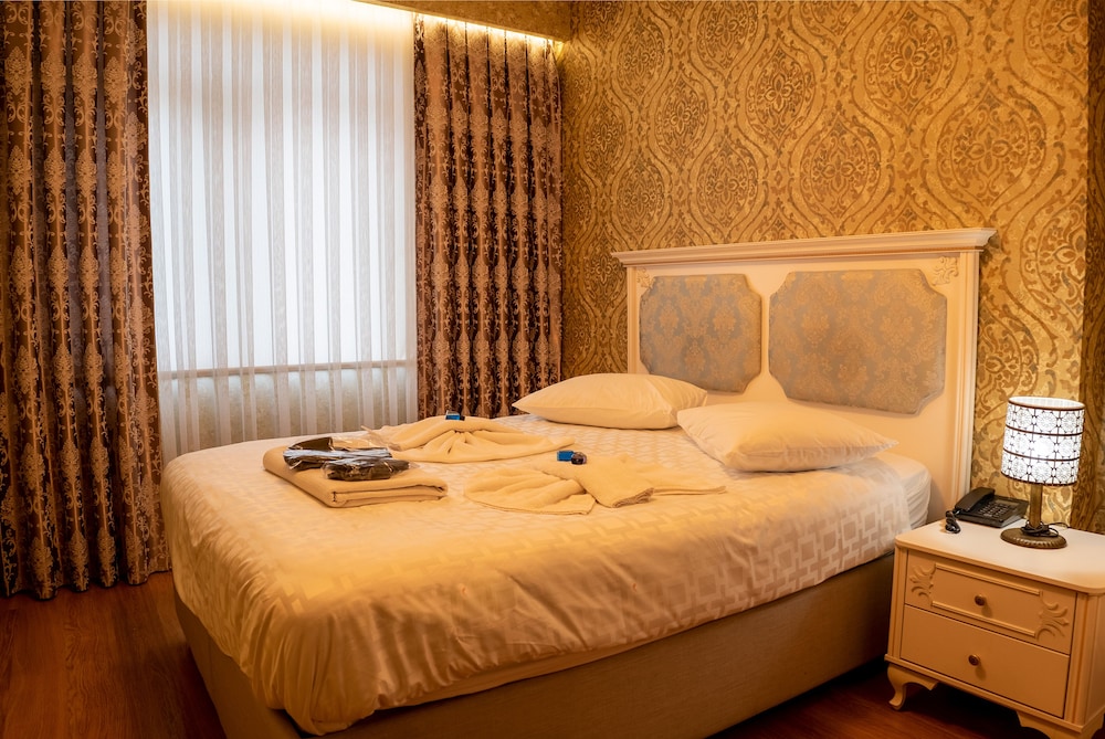 My Palace Rooms 15/50