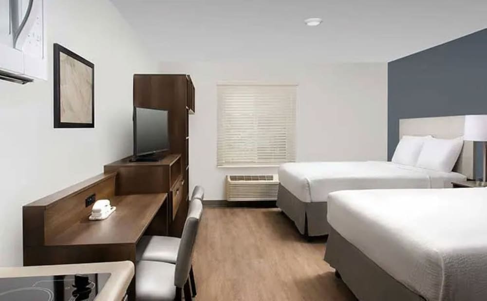 WoodSpring Suites Huntsville - Research Park 12/40