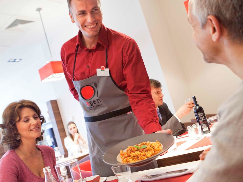 Ibis Roma Fiera 7/50