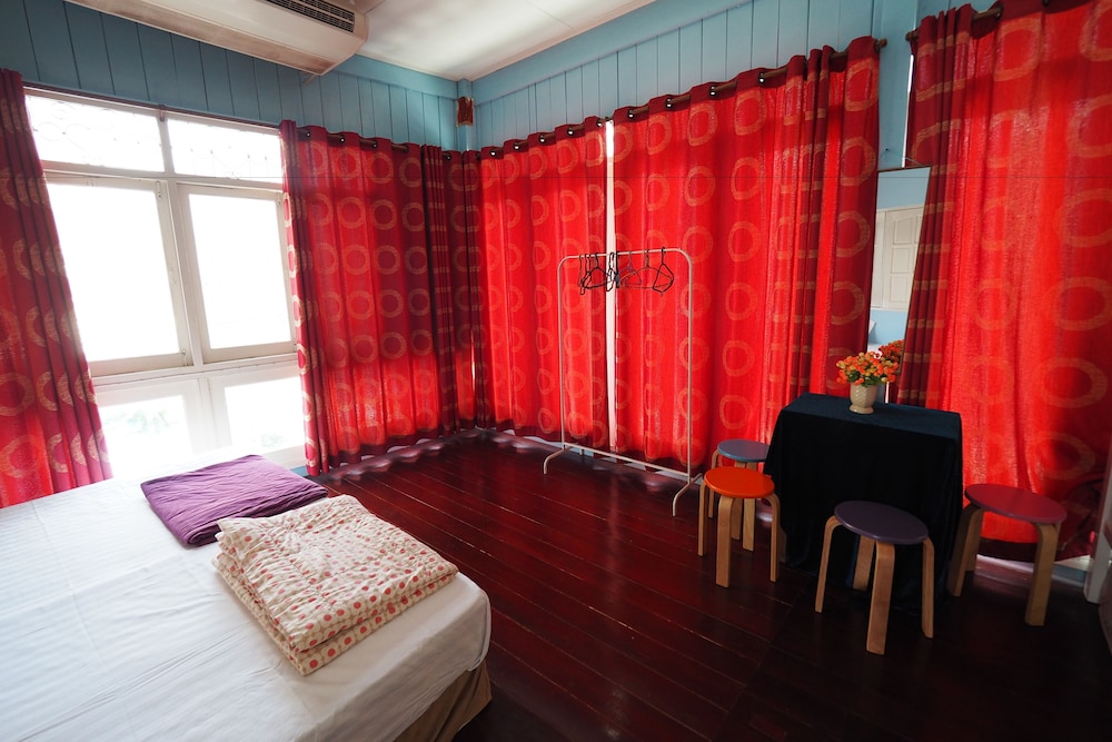 Hua Hin Lubsabai Hostel 16/39