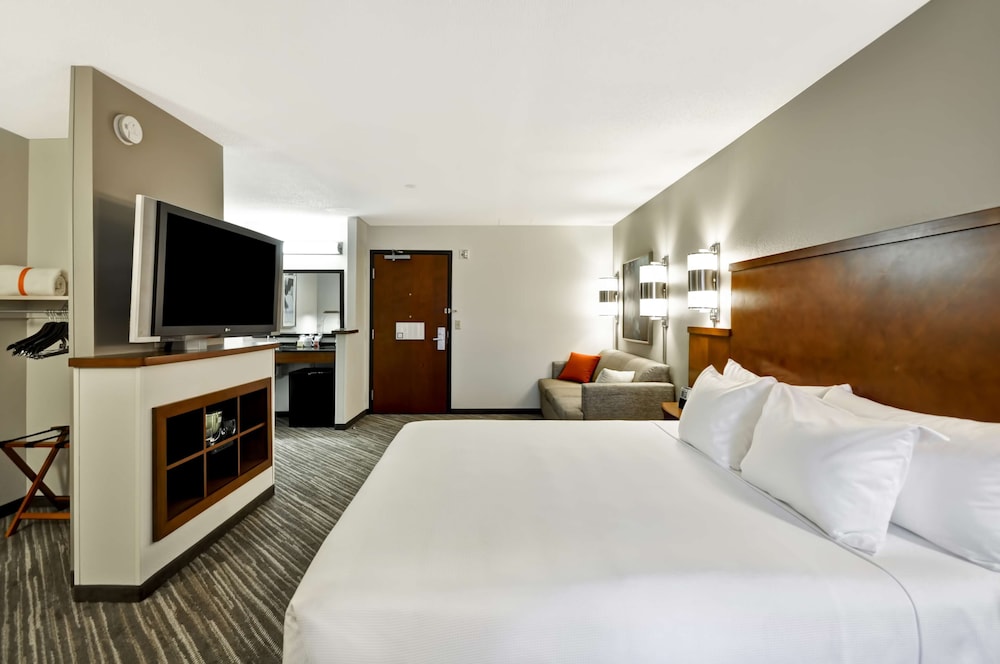 Hyatt Place Minneapolis/Eden Prairie 12/68