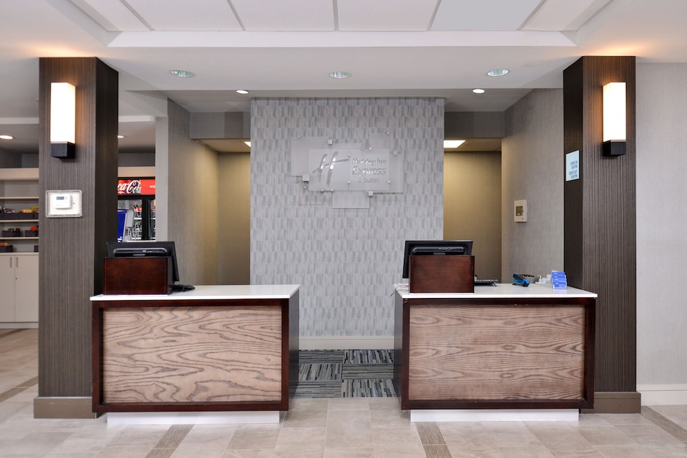Holiday Inn Express Hotel And Suites Lafayette 7/49