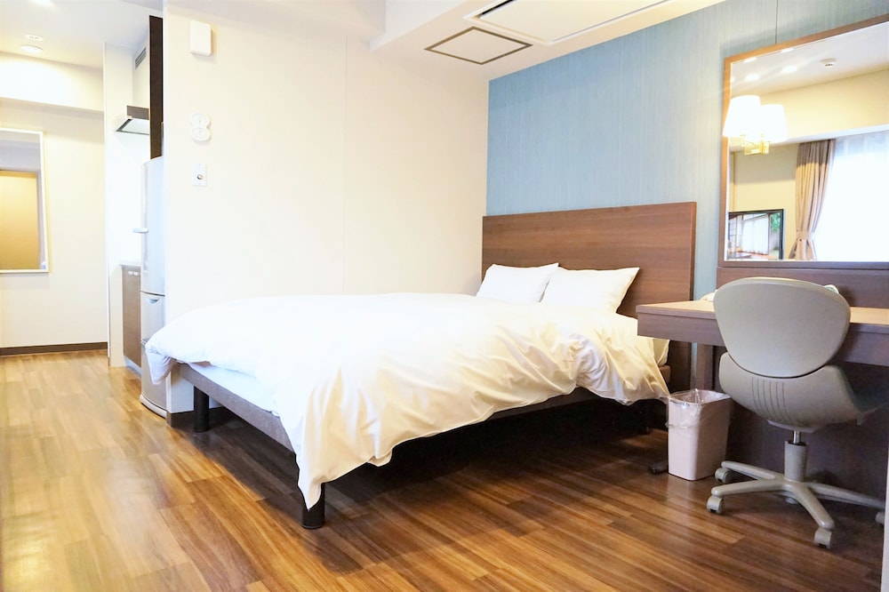 Hotel New Yokosuka 15/40