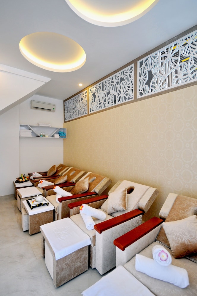 The Mcr Luxury Nha Trang 41/44