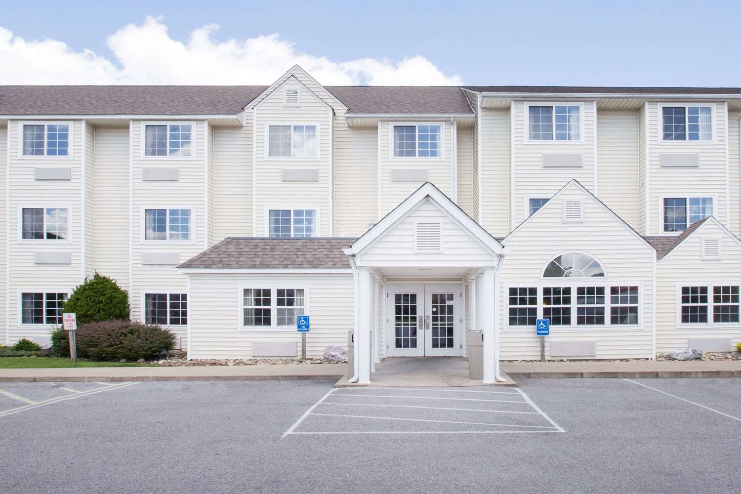 Microtel Inn Beckley 22/33