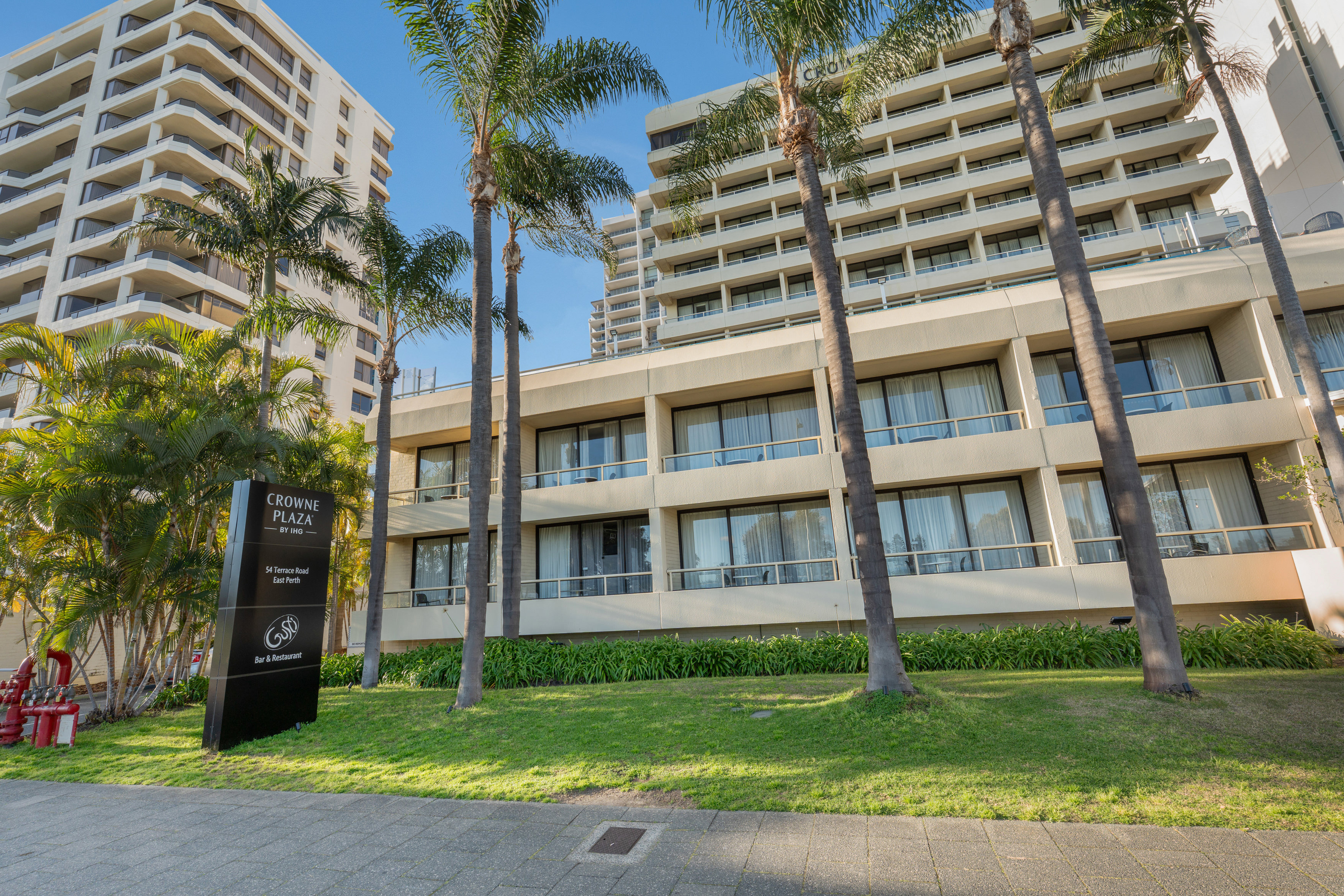 Crowne Plaza Perth 2/50