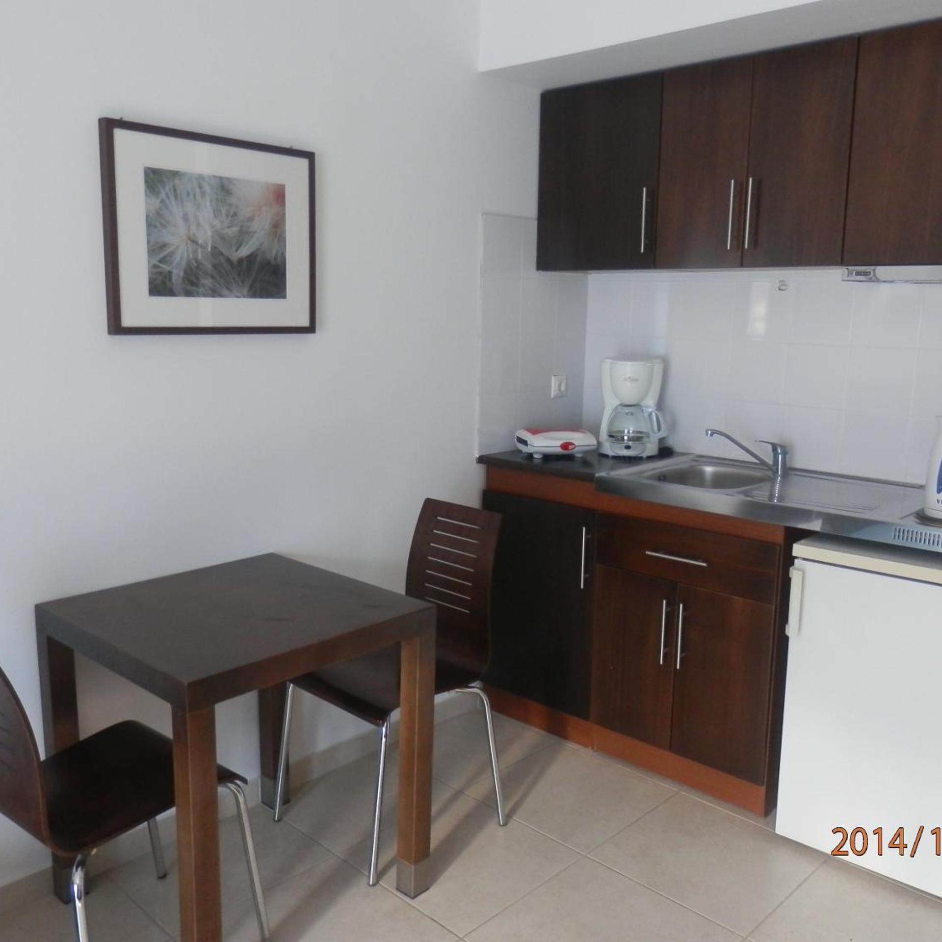 Glaros Hotel 54/63